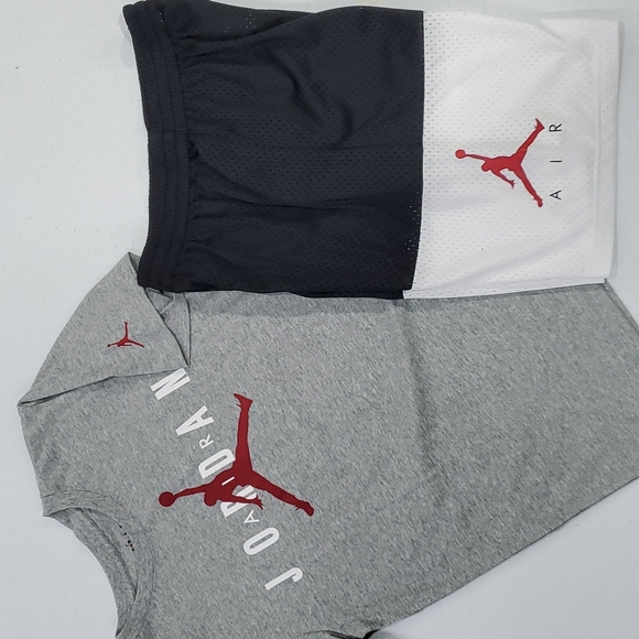 🆕️ Jordan Tee & Shorts - Picture 1 of 1